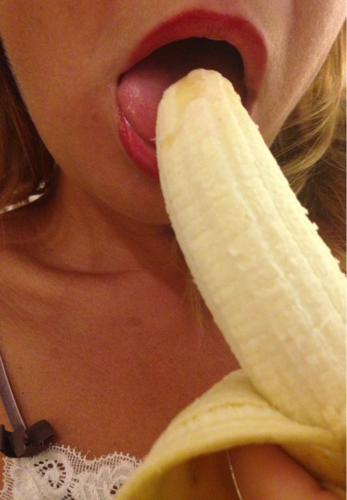 whispeybisquit:  Mouth Action! X