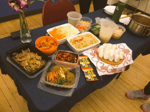 @hononoyh Twitter update10-03-2015&ldquo;Speaking class. Potluck party♪Thai food, Korean food, C