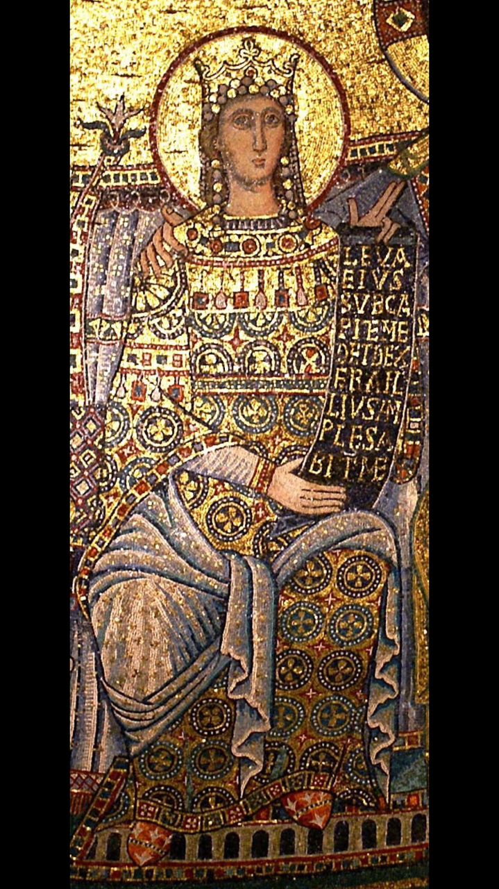 A Study Of Cyclical Fashion Left Maria Regina Del Cielo A Byzantine Era
