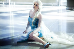 cosplayhotties:  Elsa: Frozen by princess-soffel