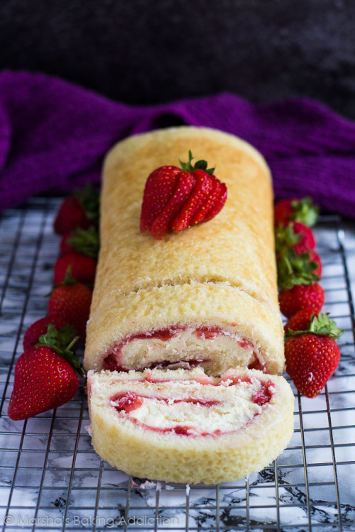 foodffs:Strawberries and Cream Swiss Roll Recipe source: Marsha’s Baking Addiction Really