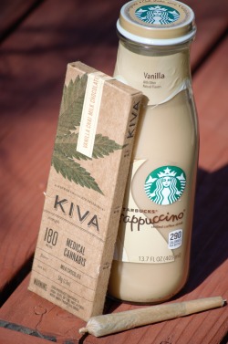 incredible-kush:  KIva, Raws, Starbucks to kick start the day