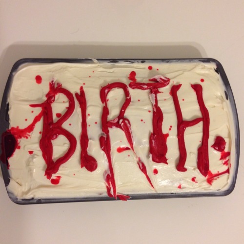 pardonmewhileipanic:tocifer:ryyde:i was trying to make my friend a bday cake but the dye on the deco