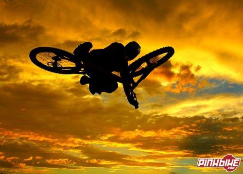 mtb-adrenaline:  www.pinkbike.com/photo/112521/