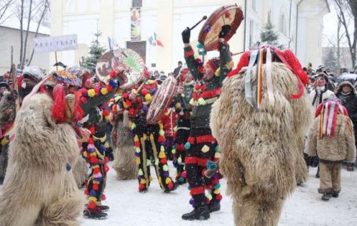 Merry Christmas everybody! Have yourself a Romanian Christmas. 