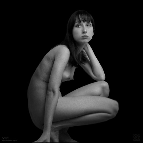 artistic-nude-photos:  : : stylization 1970s : : MORE……