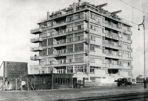 rudygodinez:  Bernard Bijvoet and Johannes Duiker, Nirwana Flats, (1928-1930)