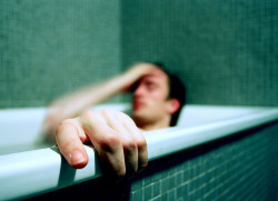sittenlos:  soothing bath by christian 