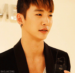 daejaeing:  that eyebrow thing he does when he’s thinking… 