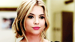 allenssnows:  yearbook awards  ★ tylers-hoechlin requested: Pretty Little Liars + nicest smile: Hanna Marin   💖💖💖