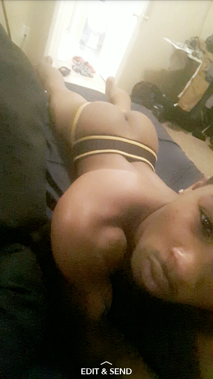 prince-of-memphis:  Thug stripper…..😂😂😂😂It’s like an advertisement..Put