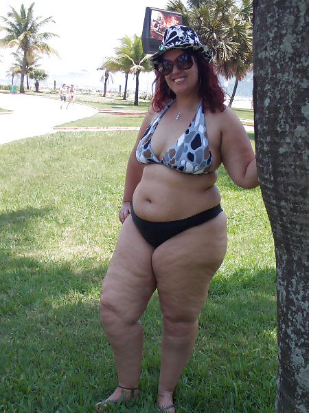 GORDAS NUAS