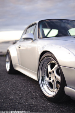 lanc3r:  Porsche 993.