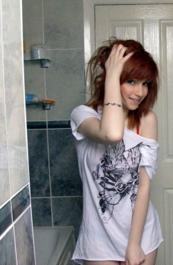 amateurgirlpics:  Pretty amateur girl photography