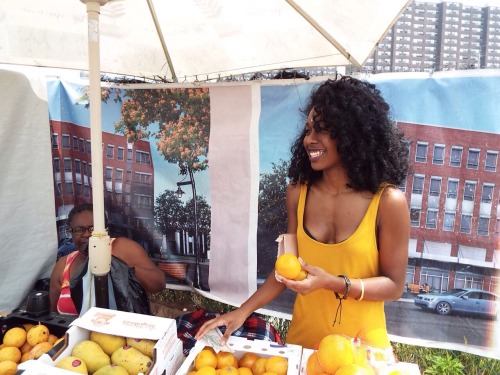 curlwhatever:  I didn’t even know today was the blackout but, shout out to all my melanin rich sistars and brothas