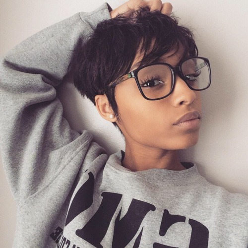 nicknamenyquil:  niggasthetics:  imspaced:  ✨  who?!  How?