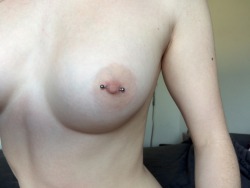 bongrips-piercednips:-Karly