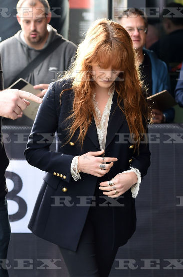 fatm-frenchflows:  18-09-2015 Florence Welch at Media City, Manchester, Britain
