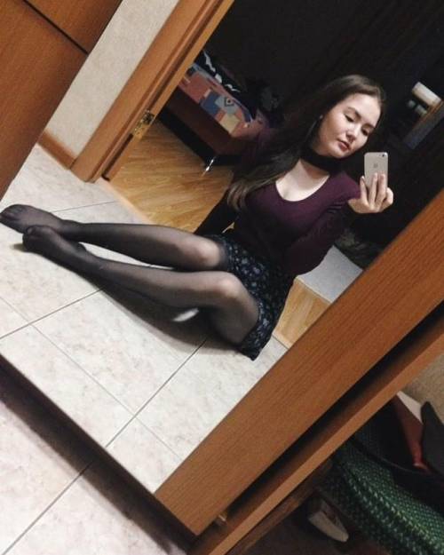 happilynervousbouquetstuff: tightsgalore:Your #1Place for tights and pantyhose!! Marvelous!