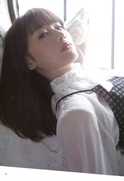 senup: 欅坂46 守屋茜 「BRODY 2017年 2月号 MORIYA PRIDE」