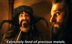 thorinds:“When the birds of yore return to Erebor, the reign of the beast will end.”