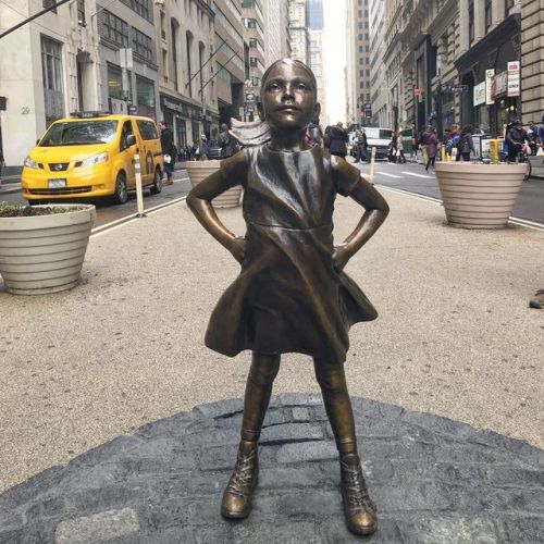 XXX itscolossal: A Statue of a Defiant Girl Now photo