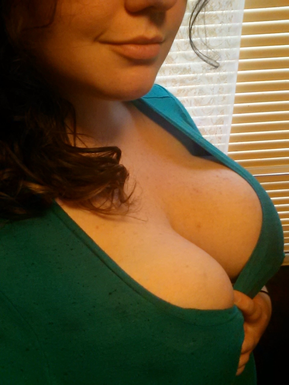 lunaloveslace:  Just some mid day naughtiness😈😈