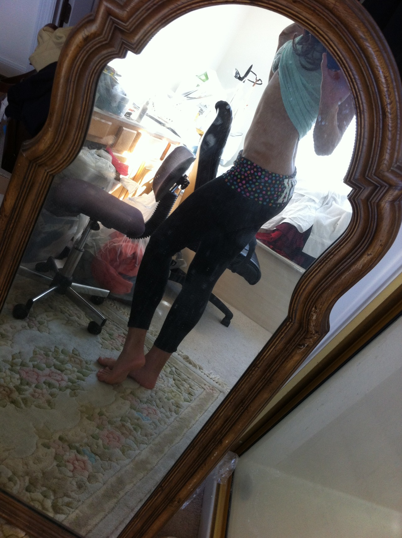 ltsrun:  Yoga pants &lt;3