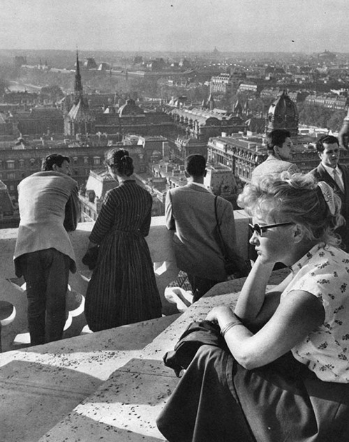 vintageeveryday - Vintage Parisian teens – Black and white...