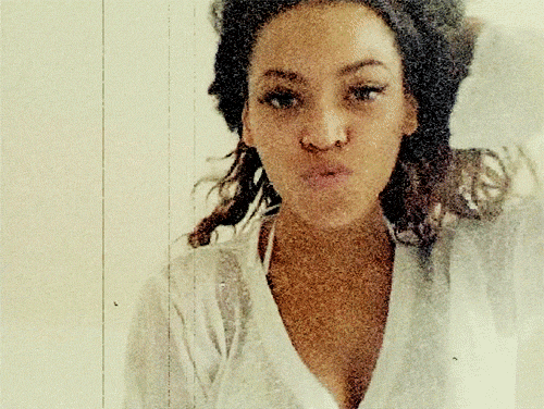 pizzasforjennifer-blog-blog:  “There’s no drum roll or trumpet that goes off when you make the biggest decisions of your life. Sometimes, you don’t even know that you made them.” — Beyoncé 