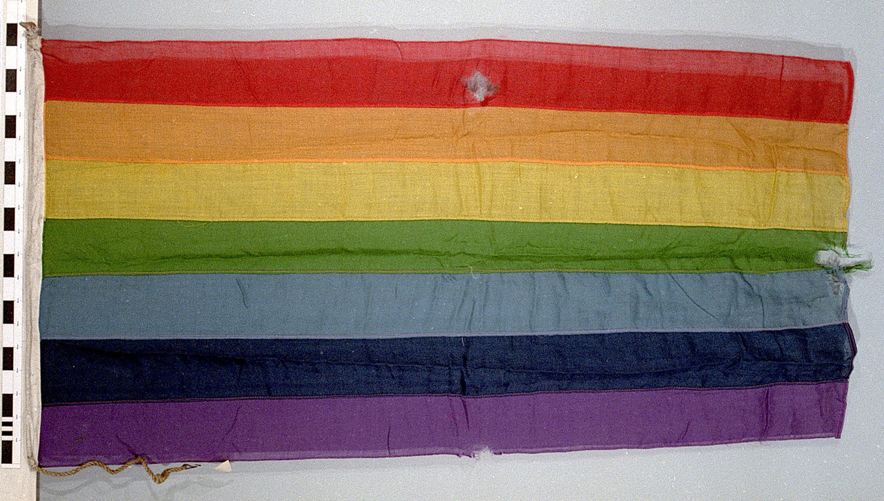 collectorsweekly:Uncovering thousands of historic flags used to identify navy vessels