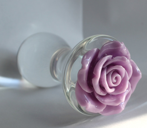 theladylistener:  kittensplaypenshop:  Made some more rose plugs. These however are medium sized. Will be able to choose a lavender,pink,or black rose.  Omg! ezstory-teller!!! Please! Please!