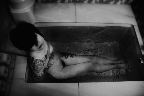 medical-sarcophagus: www.iamdavidtoro.com/