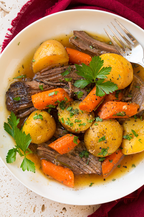 do-not-touch-my-food:    Pot Roast with Potatoes and Carrots    Yummy