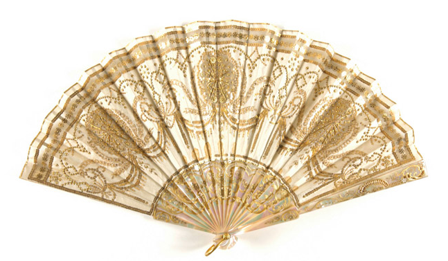 omgthatdress:  Fan Tiffany &amp; Co., late 19th-early 20th century 