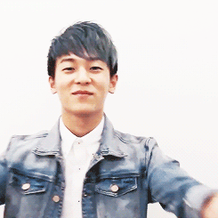 jeonjam-deactivated20180304:  L.Joe in blue 