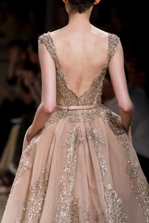 howtobeparisian: themakeupbrush: Ziad Nakad Fall 2016 Couture Le coeur d’une femme