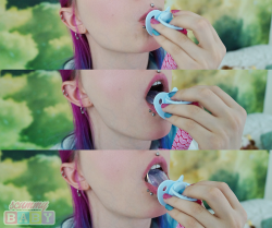 scummybaby:  i have a habit of constantly fussing with my pacifier,