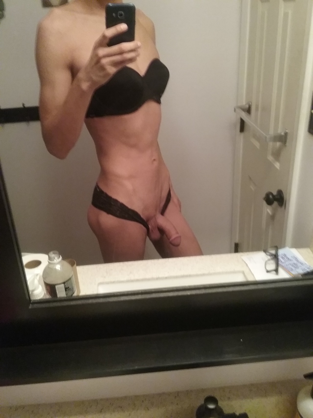 subsissiboi:  Anybody wanna play ;)