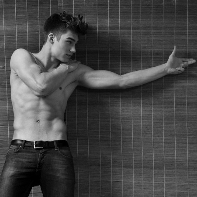 decisivo:  Insta @decisivo follow back ♡😘