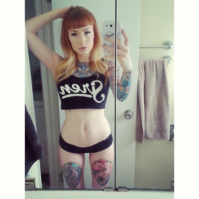 hot-tea-nanako:  voxamberlynn:  👊  This woman just had a baby 😱Look. At. Her.