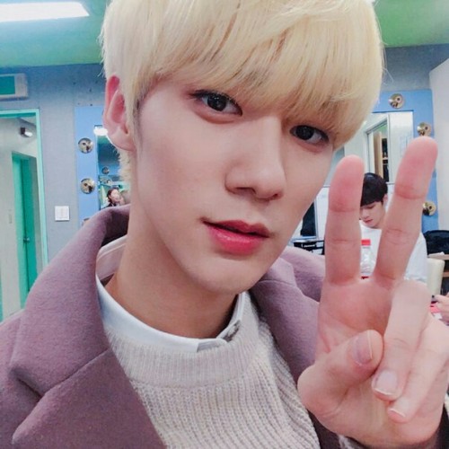 ♡jihun icons♡ like/reblog if u use~