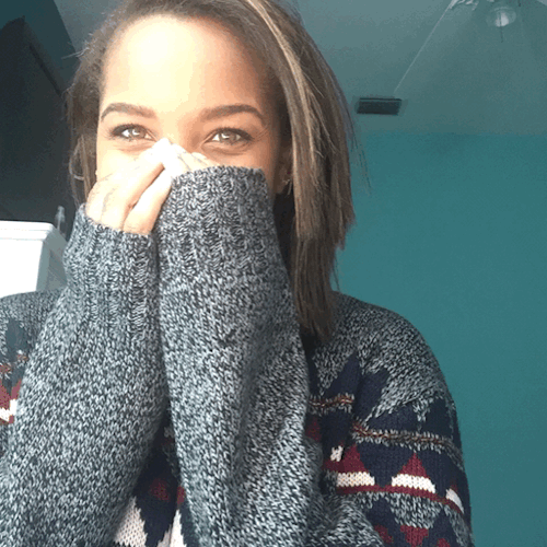 penguinfacee:  7mangoes:  penguinfacee:  Winter blackout with the main feature being my smile… Oh and straight hair IG: @taythigpen  Your smile is everything !  Thank you!!!