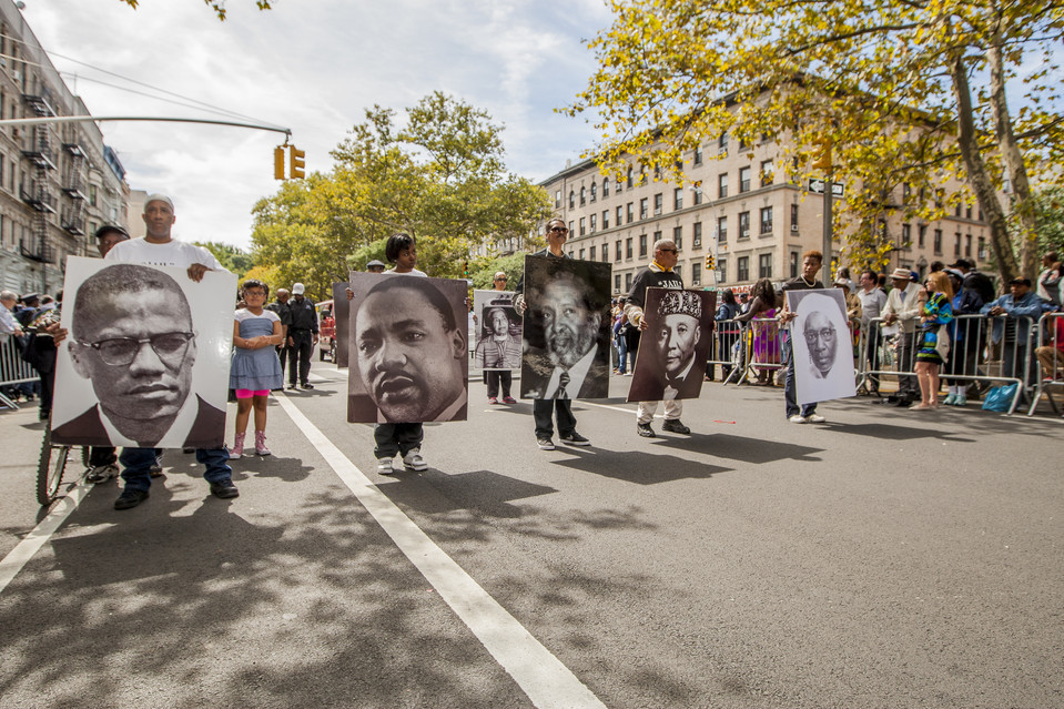 kemetic-dreams:  SHOW YOUR AFRAKAN PRIDE!SHOW THIS ALL OVER TV NOT US GETTING SHOT