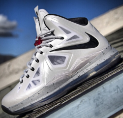 nikeid:  LeBron X+ iD by Gentry187. 