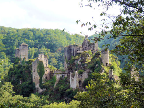 abandonedography:Tours de Merle, Corrèze, France “The fortress was abandoned by th