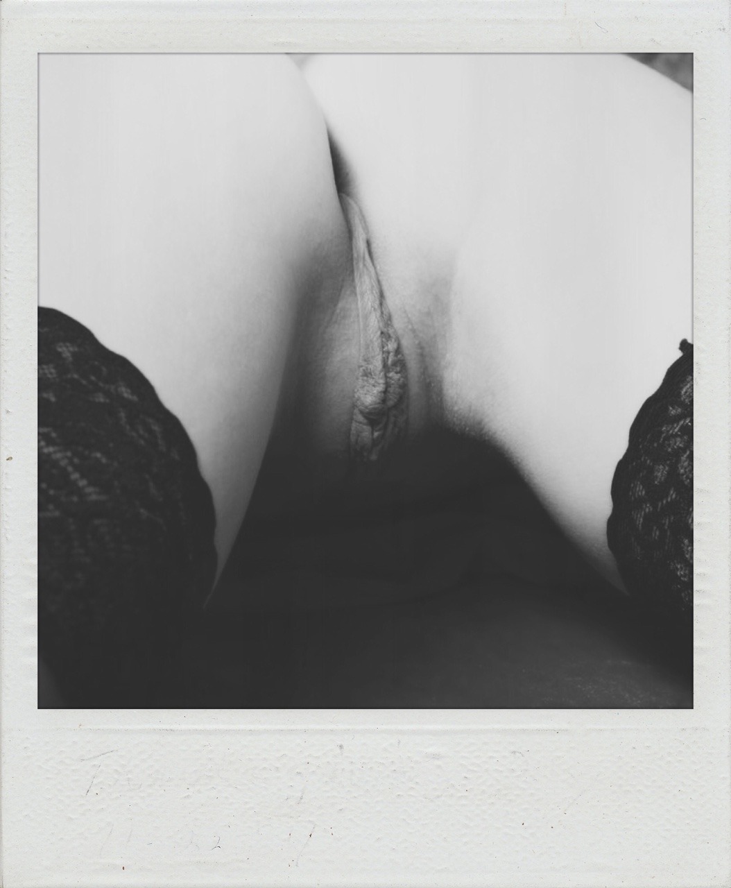 vwatcher: BW Polaroid