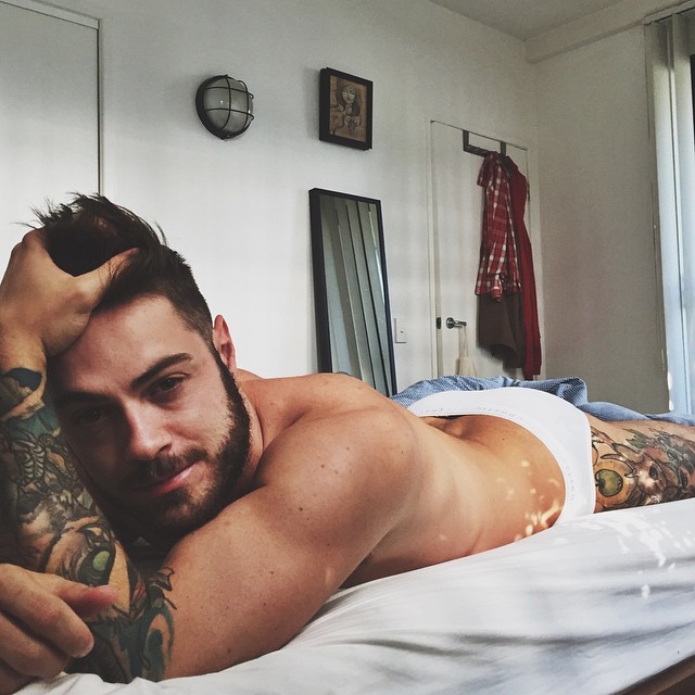briefsgalore:  Every day new hot guys showing off their body in briefs or speedos!