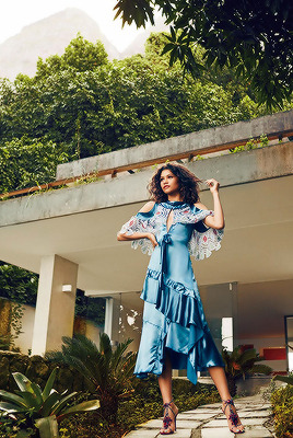 Porn photo allthesweetness: Zendaya Coleman | Essence