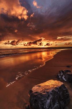 orchidaorchid:  “ Atlantic sunset ” by